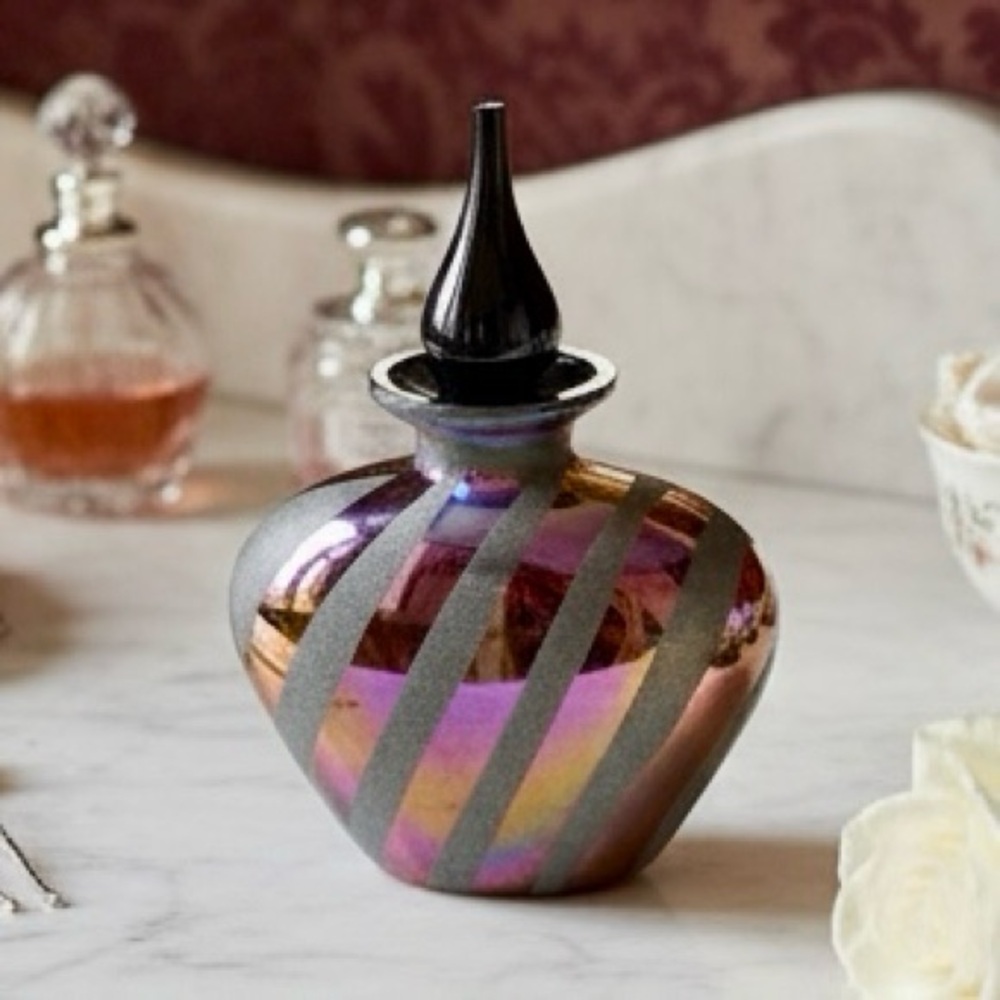 VTG ~ Ebeling & Russ’s Perfume Bottle Iridescent Black Glass.